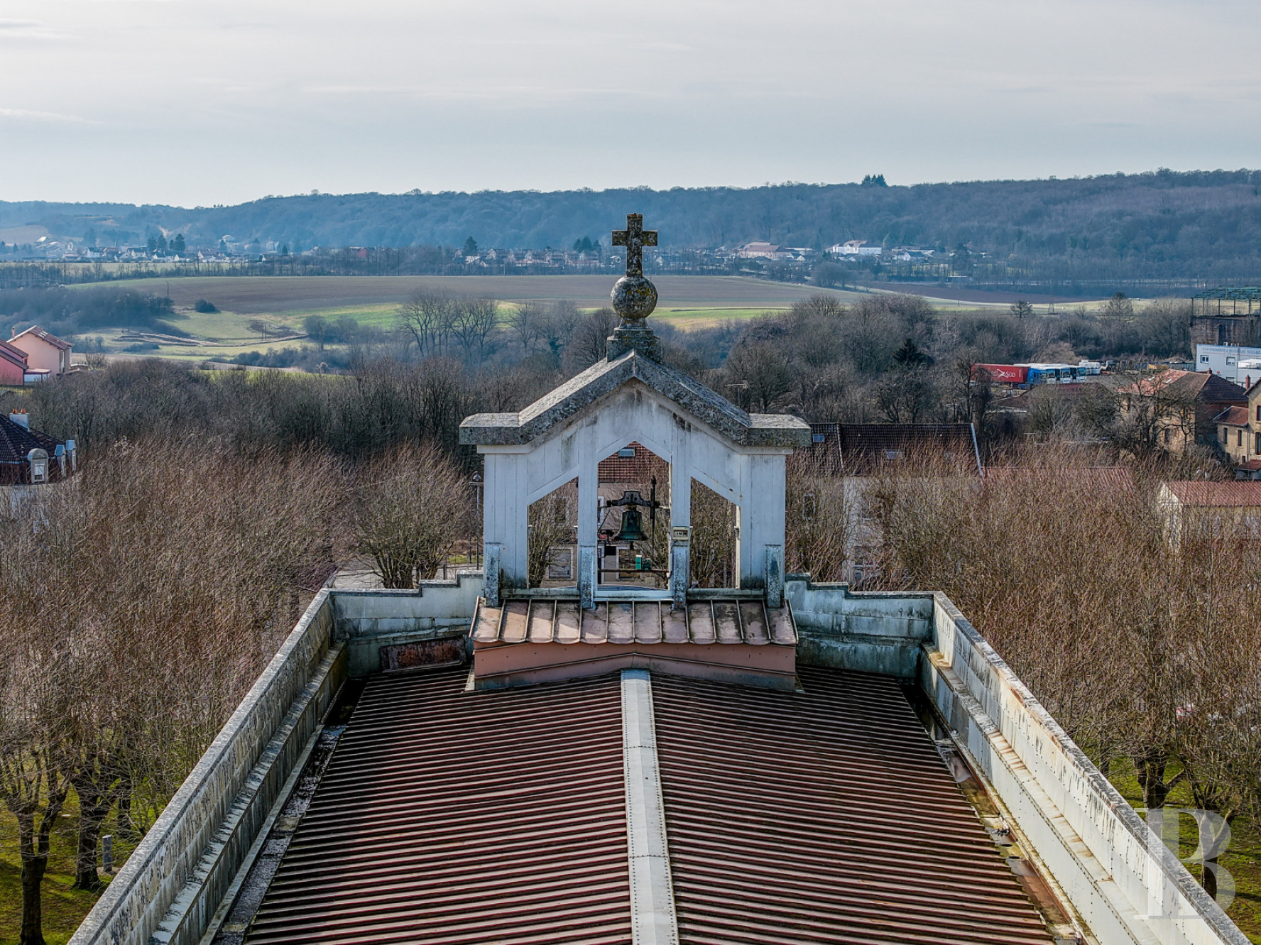À Crusnes, en Meurthe-et-Moselle, à proximité du Luxembourg, une église d'un style unique ouverte à tout projet culturel ou commercial - photo  n°2